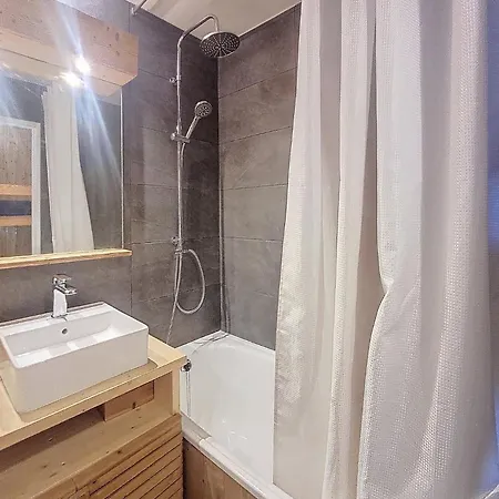 Appartement Bouquetins A - De 25 M² Pour 5 Personnes Mae-7864 Montvalezan
